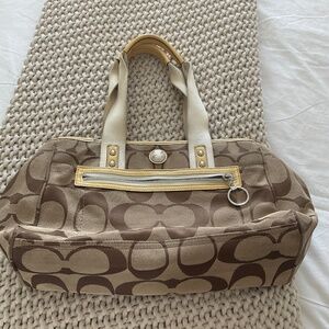 Coach Bags | Coach F14878 Signature Logo Daisy Shoulder Bag | Color: Brown/Tan |